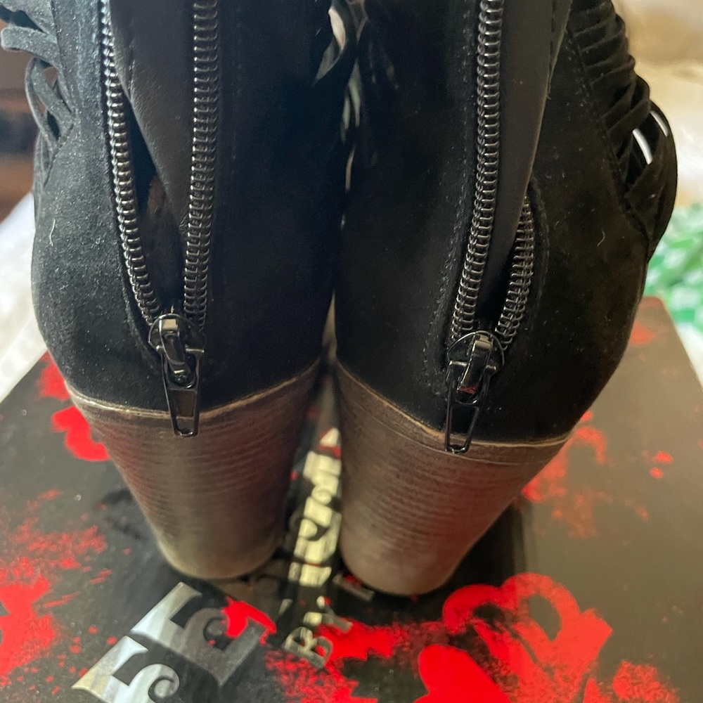 Fergicious boot - Picture 3 of 5